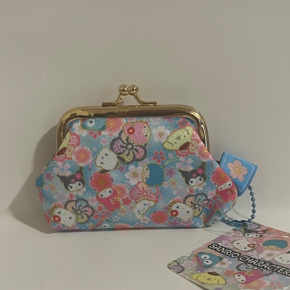 Sanrio Family Small Clasp Coin Purse - Picture 2 of 6